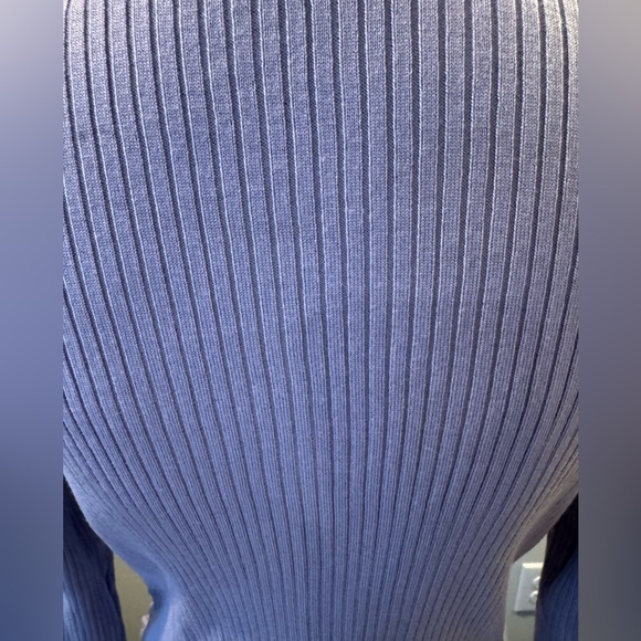 Lavender V-Neck Ribbed Sweater - Picture 6 of 9